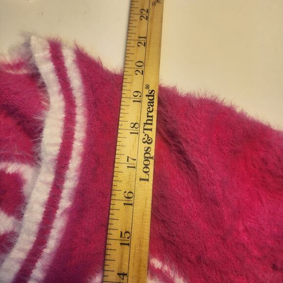 Barbie Varsity Cardigan Sweater
Super Soft Eyelash - WOMENS XL Barbiecore - Picture 6 of 7